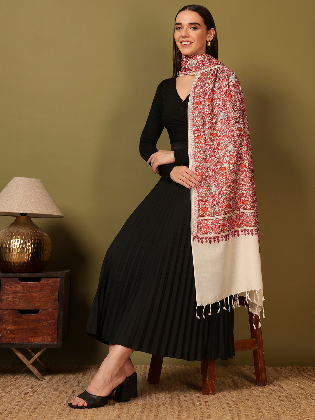 Pashmoda Women Hunar Fine Wool Nalki Embroidered Stole (Size : 71X203 CM)