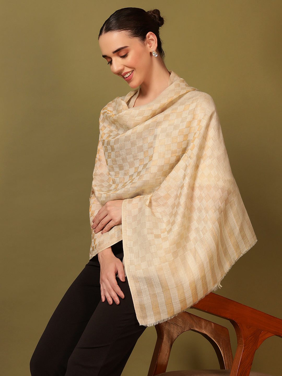 Pashmoda Women Champagne Check Reversible Zari Moonlight Fine Wool Stole (Size: 71x203 Cm)