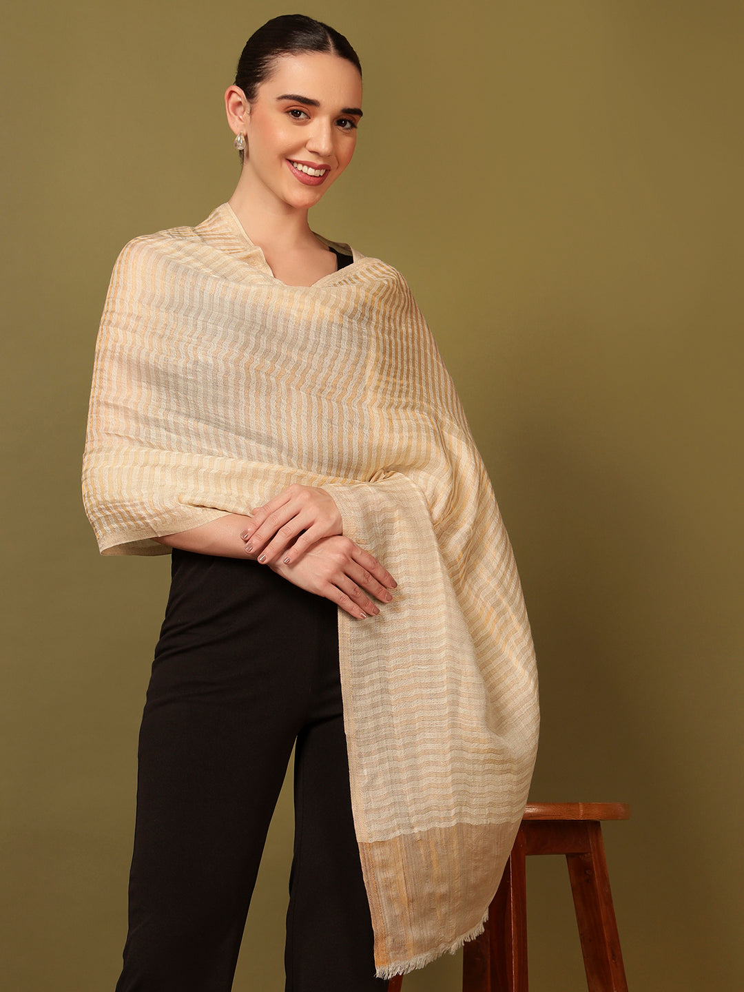 Pashmoda Women Golden Eclipse Reversible Zari Moonlight Fine Wool Stole (Size: 71x203 Cm)