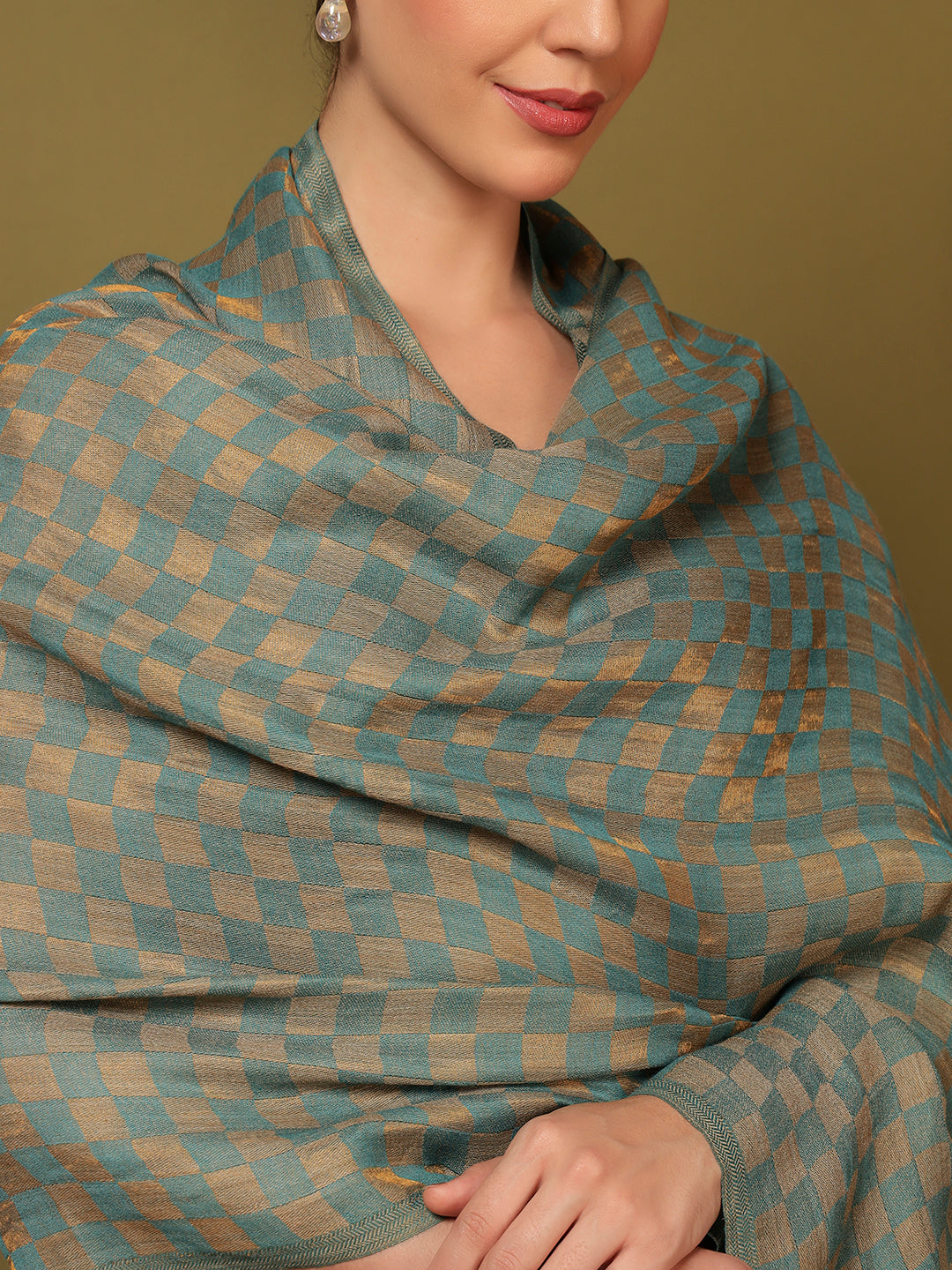 Pashmoda Women Champagne Check Reversible Zari Moonlight Fine Wool Stole (Size: 71x203 Cm)