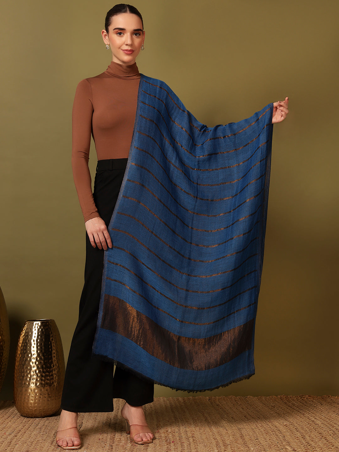 Pashmoda Women Parallel Grace Reversible Zari Moonlight Fine Wool Stole (Size: 71x203 Cm)