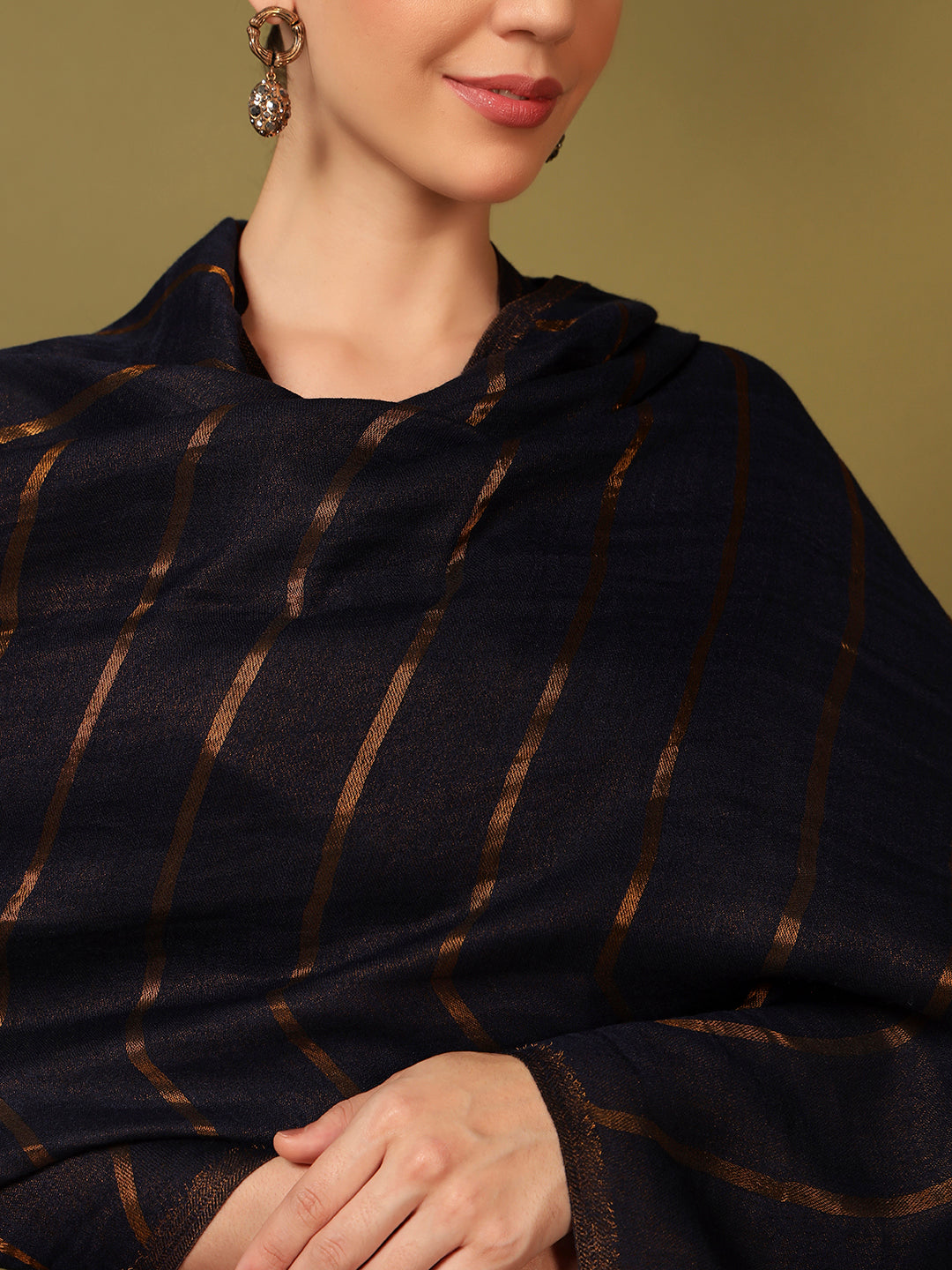 Pashmoda Women Parallel Grace Reversible Zari Moonlight Fine Wool Stole (Size: 71x203 Cm)