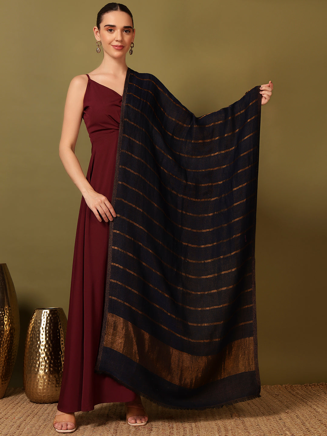 Pashmoda Women Parallel Grace Reversible Zari Moonlight Fine Wool Stole (Size: 71x203 Cm)