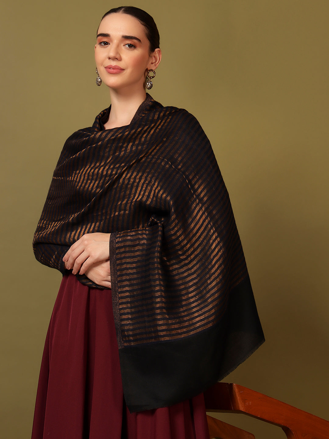 Pashmoda Women Golden Eclipse Reversible Zari Moonlight Fine Wool Stole (Size: 71x203 Cm)