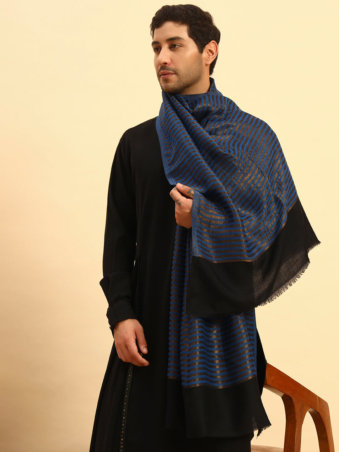 Pashmoda Men Golden Eclipse Reversible Zari Moonlight Fine Wool Stole (Size: 71x203 Cm)