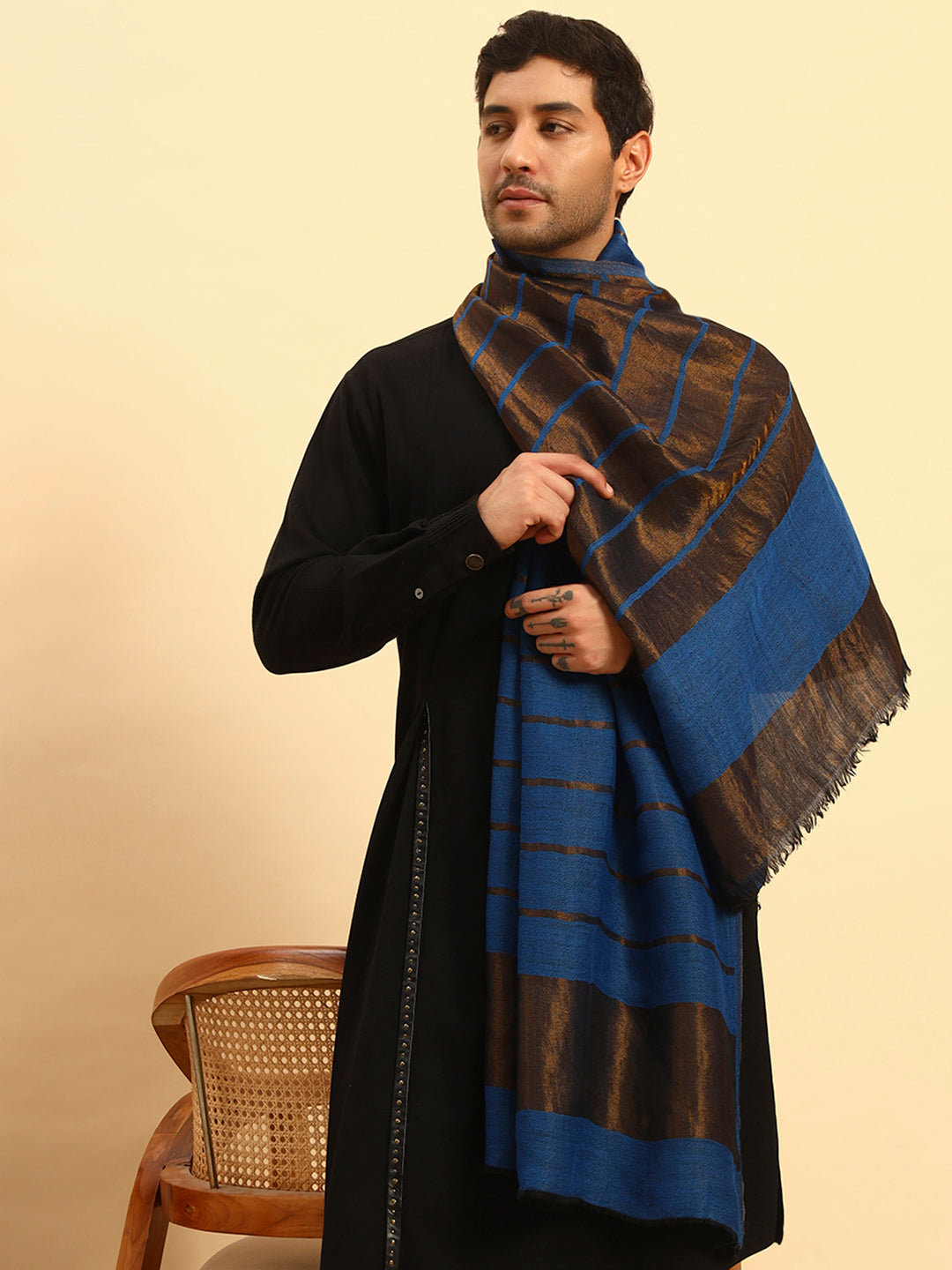 Pashmoda Men Parallel Grace Reversible Zari Moonlight Fine Wool Stole (Size: 71x203 Cm)