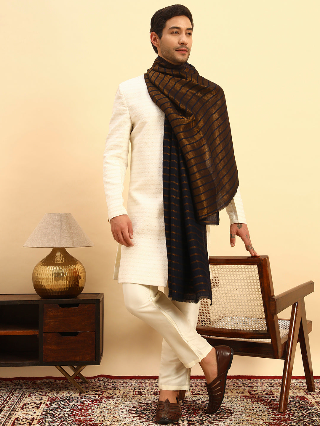 Pashmoda Men Golden Mirage Reversible Zari Moonlight Fine Wool Stole (Size: 71x203 Cm)