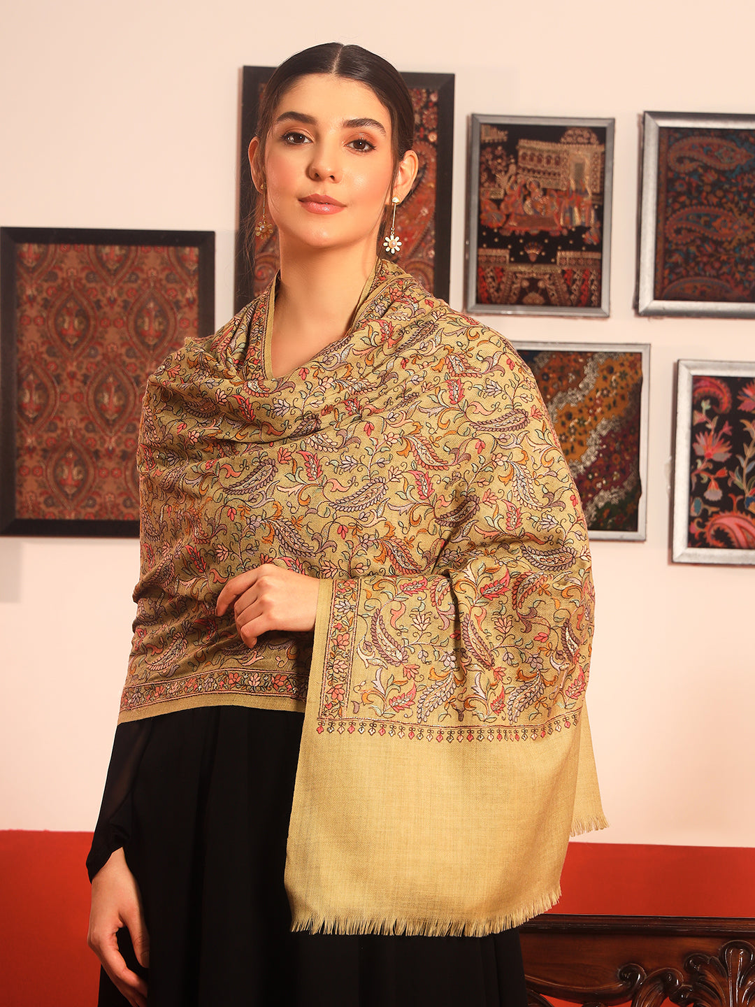 Pashmoda Women’s 100% Pure Wool Sozni Hand Embroidered Stole (Size: 71x203 cm)