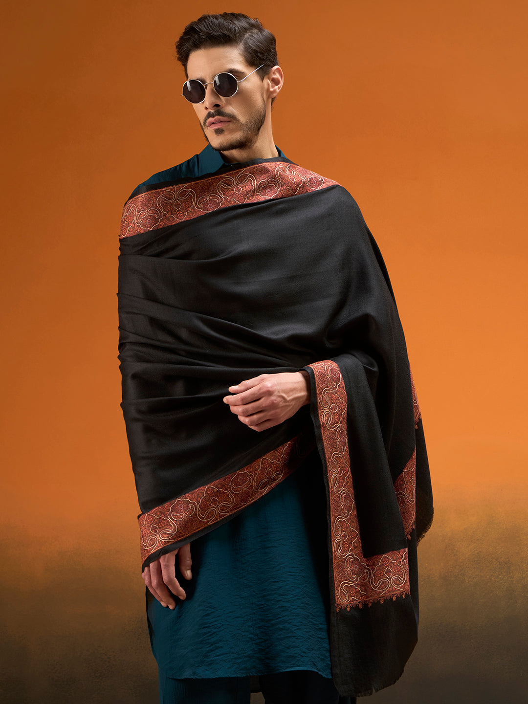 Men Nafeesah Sozni Embroidered Shawl