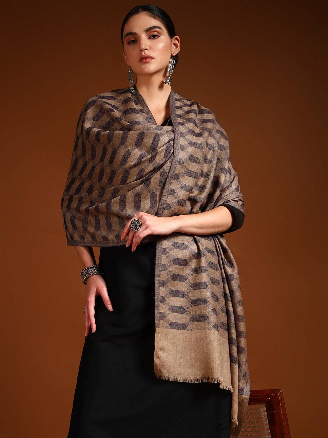 Women 100% Pure Wool Checkered Stole, Sustainable and Natural Fabric (Size 71x203 CM)