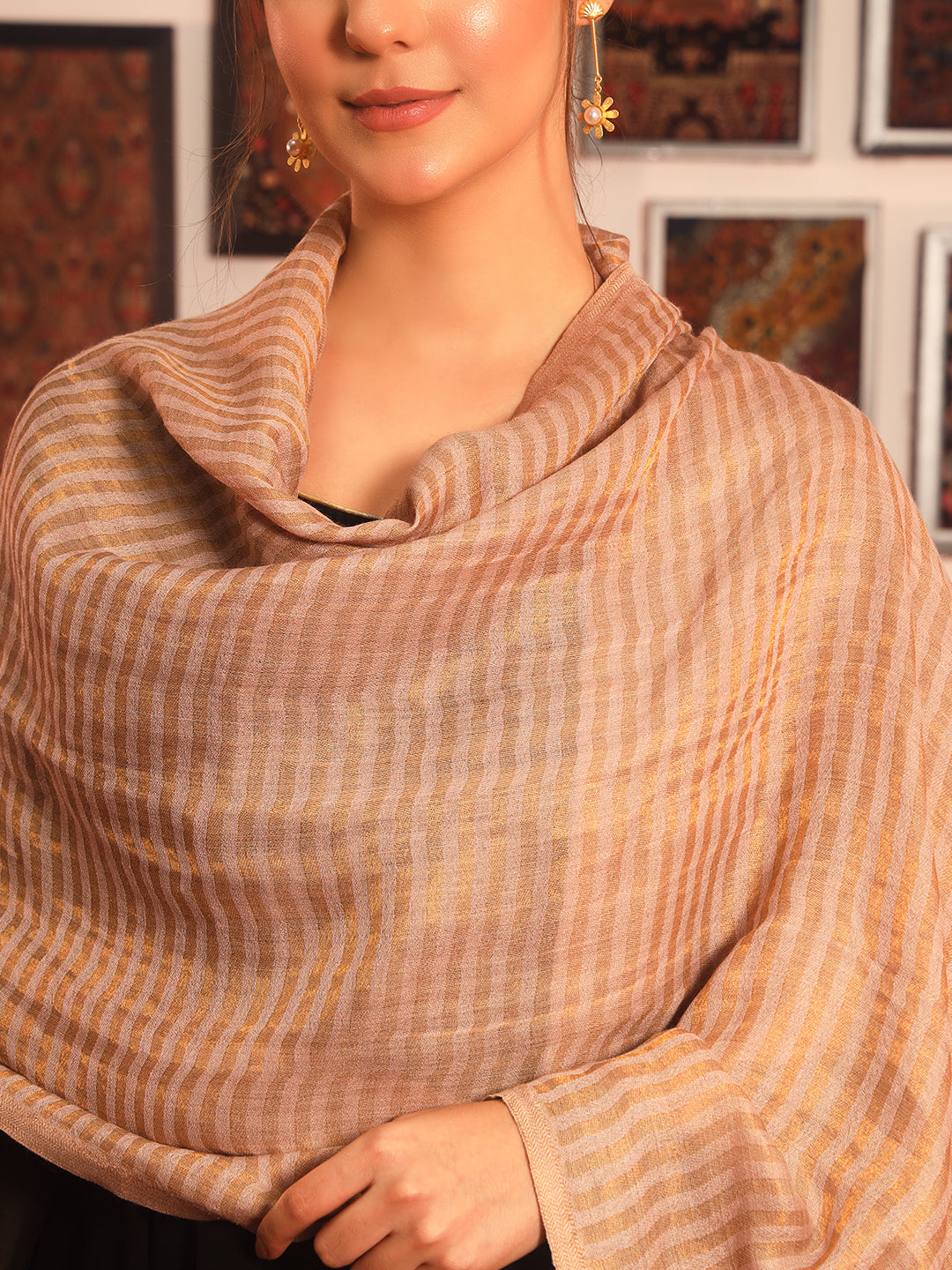 Pashmoda Women Golden Eclipse Reversible Zari Moonlight Fine Wool Stole (Size: 71x203 Cm)