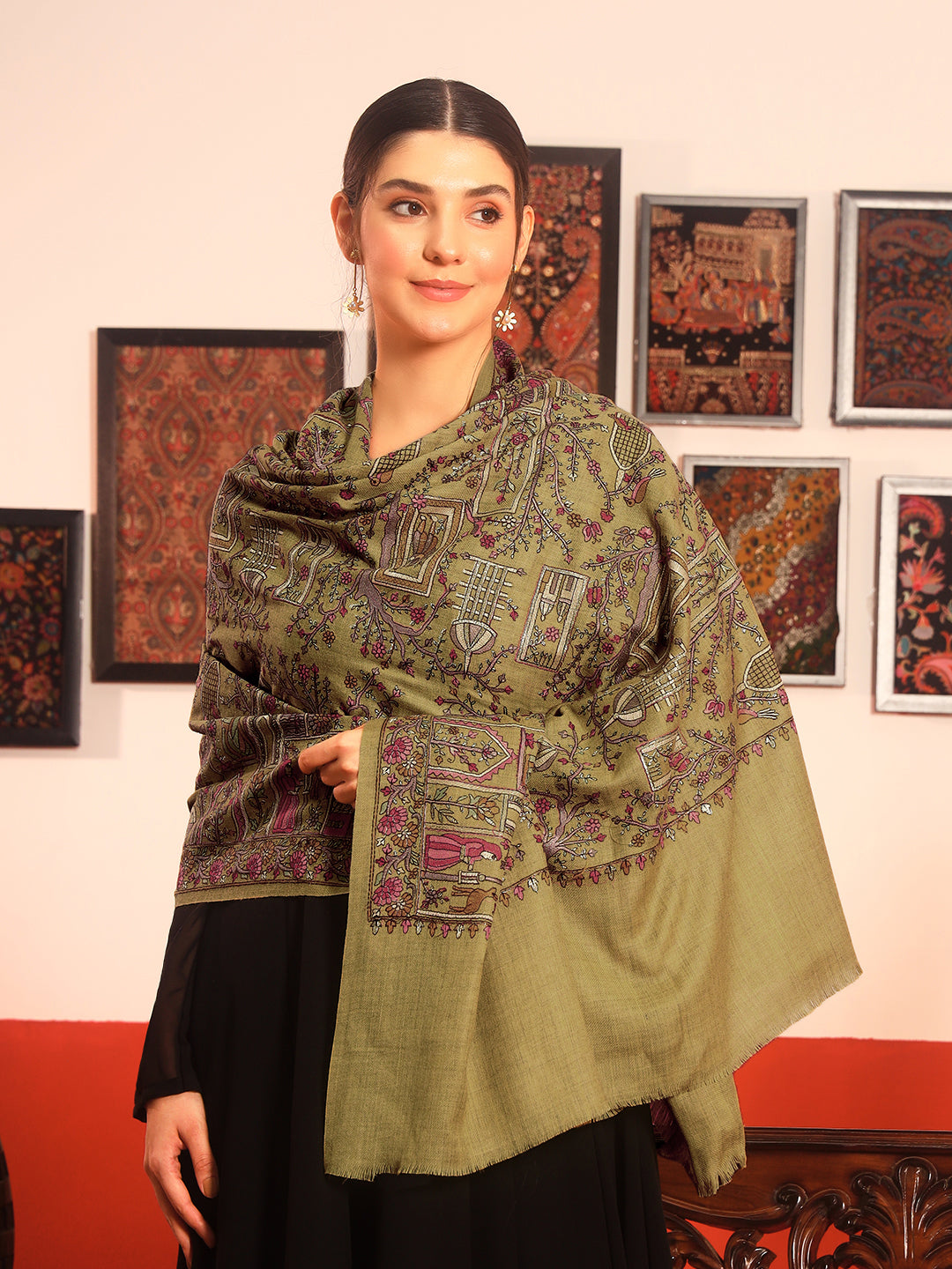 Pashmoda Women Arwina 100% Pure Wool Sozni Hand Embroidered Shawl (Size: 101x203 CM)