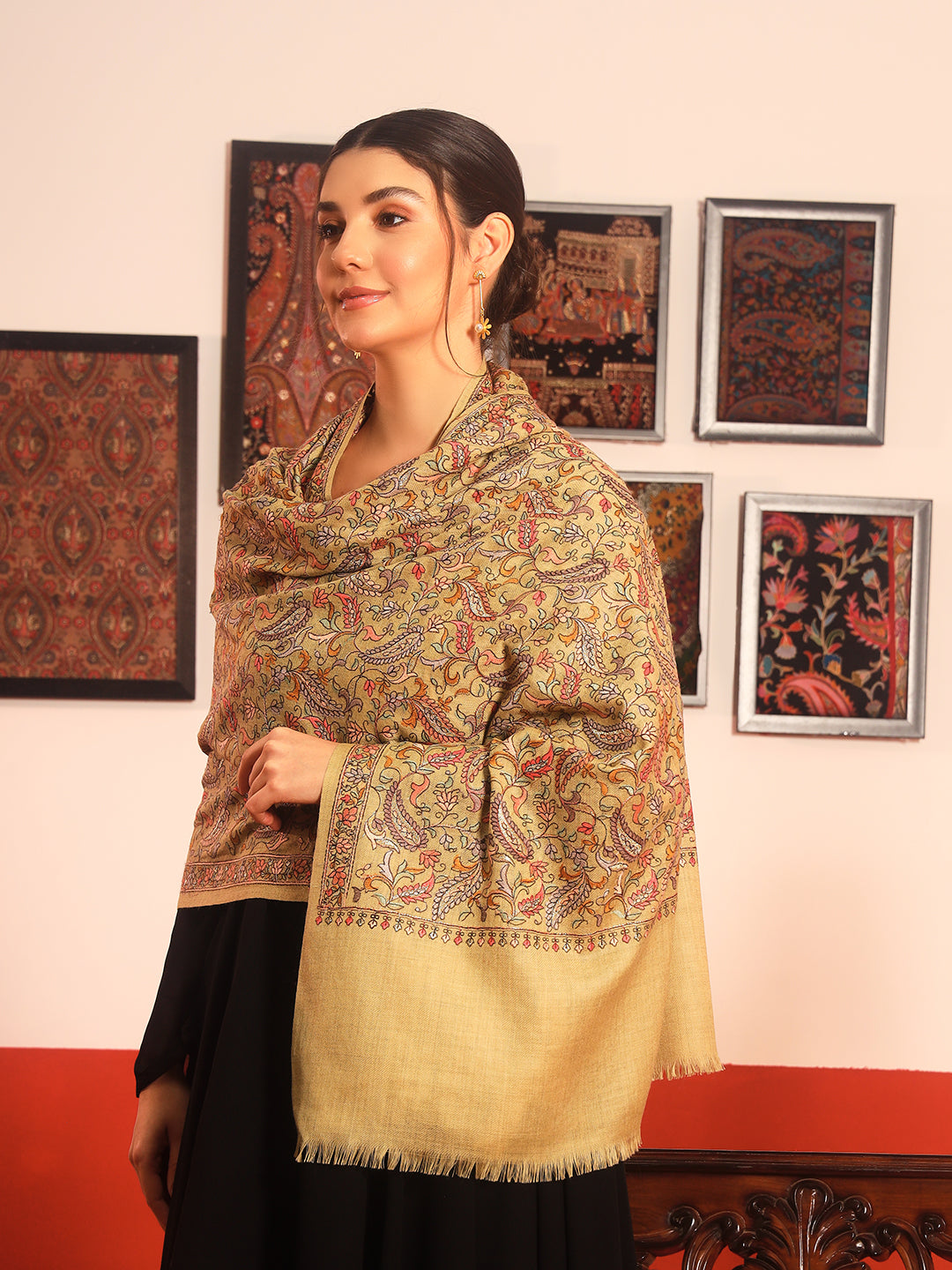 Pashmoda Women’s 100% Pure Wool Sozni Hand Embroidered Stole (Size: 71x203 cm)