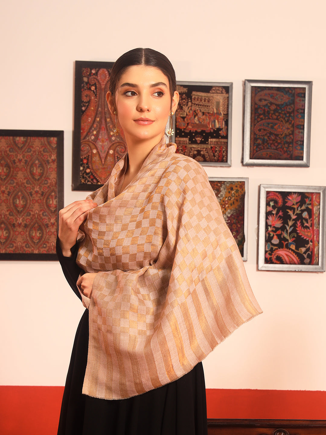 Pashmoda Women Champagne Check Reversible Zari Moonlight Fine Wool Stole (Size: 71x203 Cm)