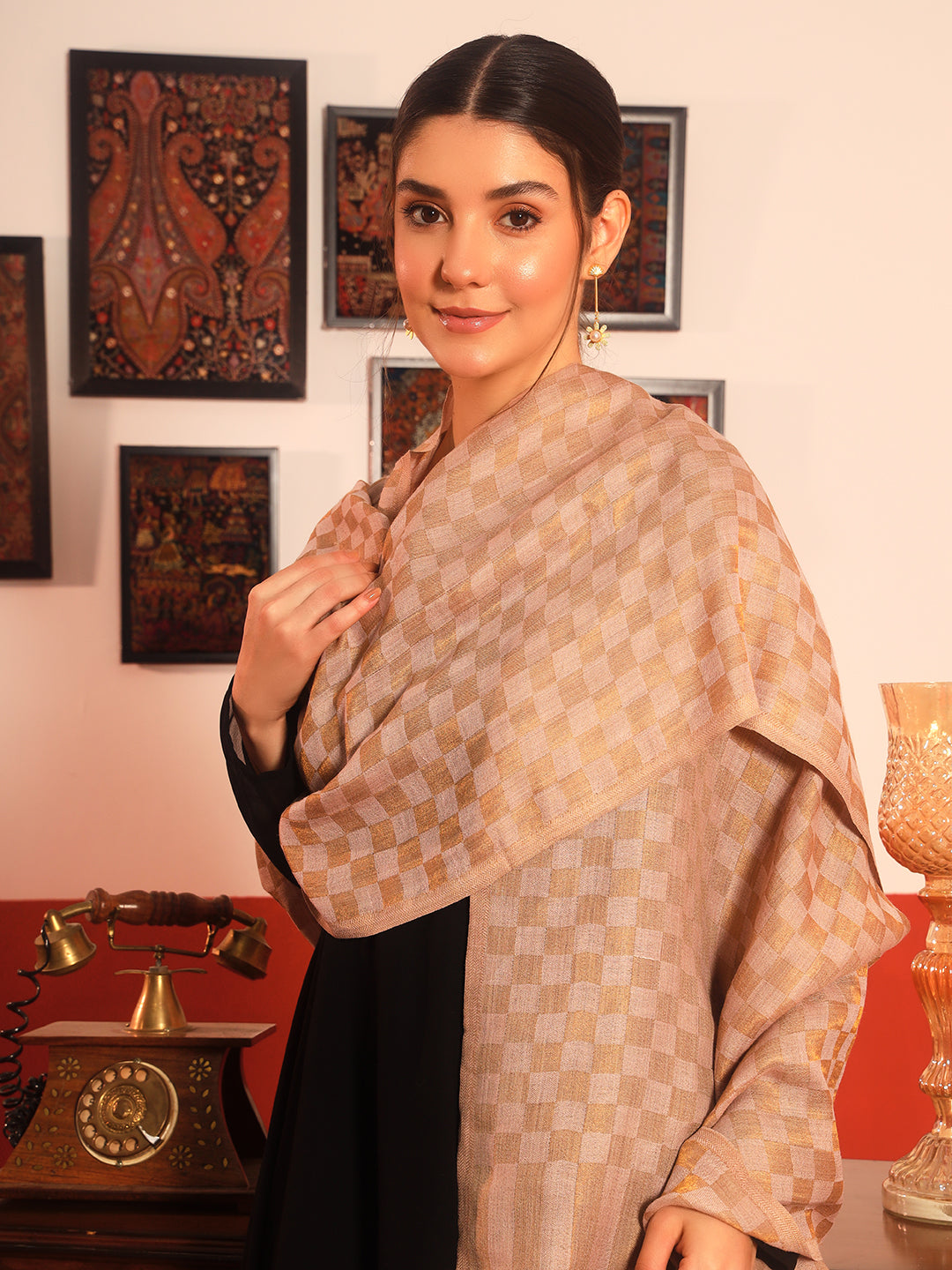 Pashmoda Women Champagne Check Reversible Zari Moonlight Fine Wool Stole (Size: 71x203 Cm)