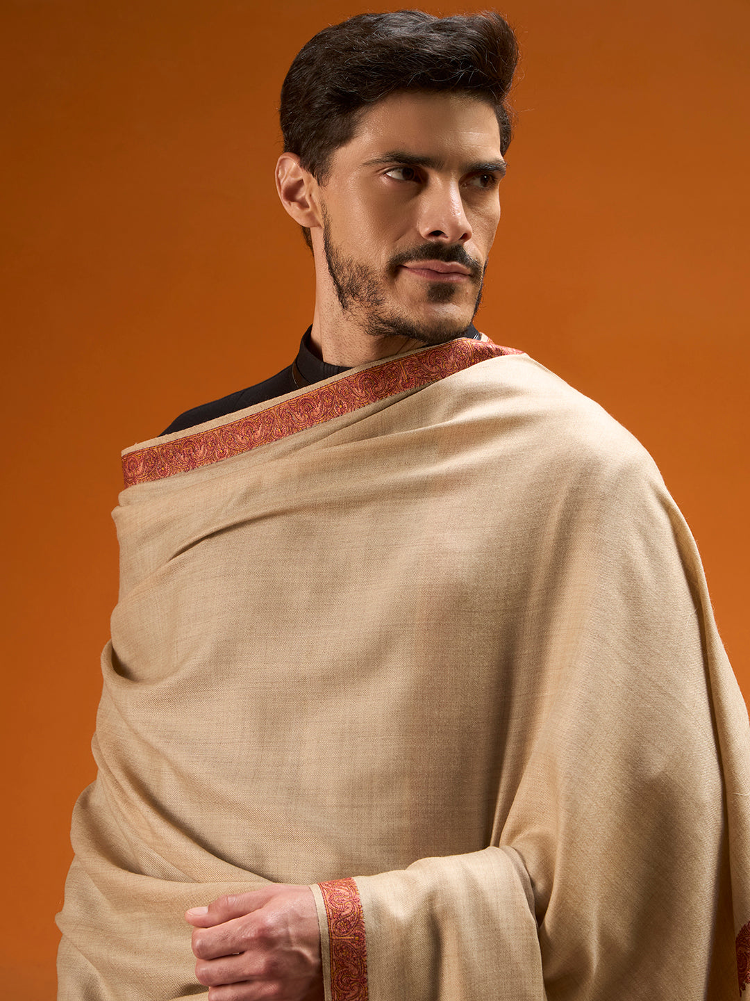 Men kashida Kingri Embroidered Lohi Shawl