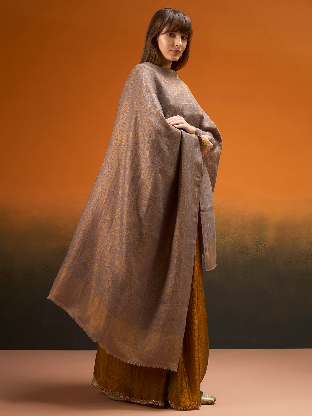 Women Imperial trellis Zari Stole