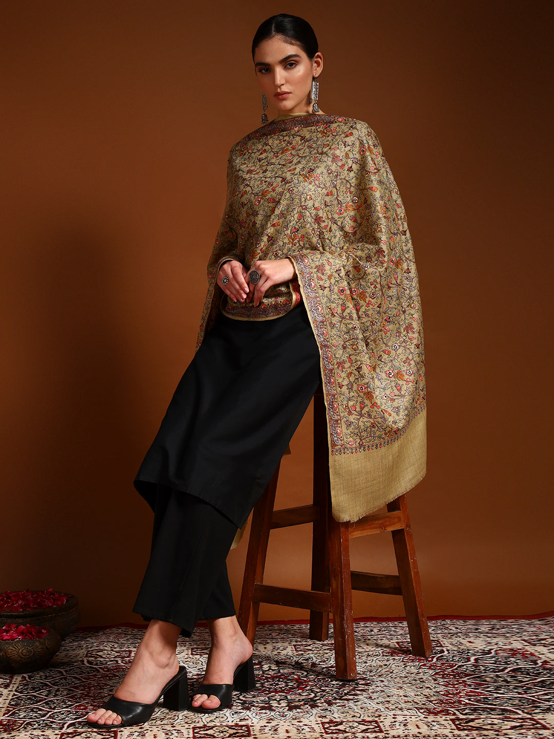 Pashmoda Women Shabnum 100% Pure Wool Sozni Hand Embroidered Stole (Size-71x203cm)