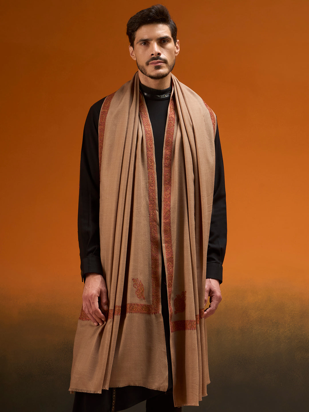 Men kashida Kingri Embroidered Lohi Shawl
