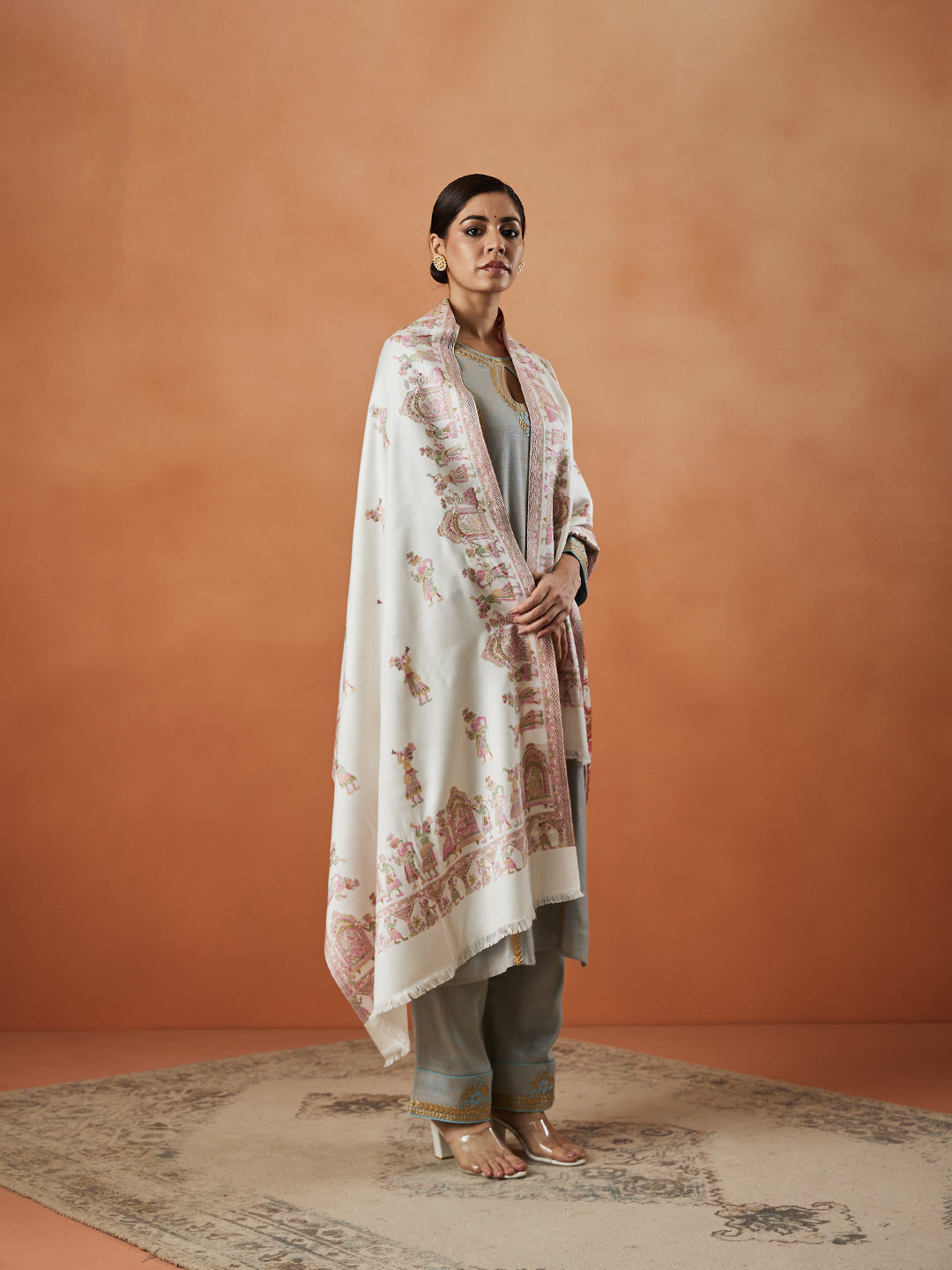 Pashmoda Women Pari mahal Kaani Stole Size:( 71X203 CM)