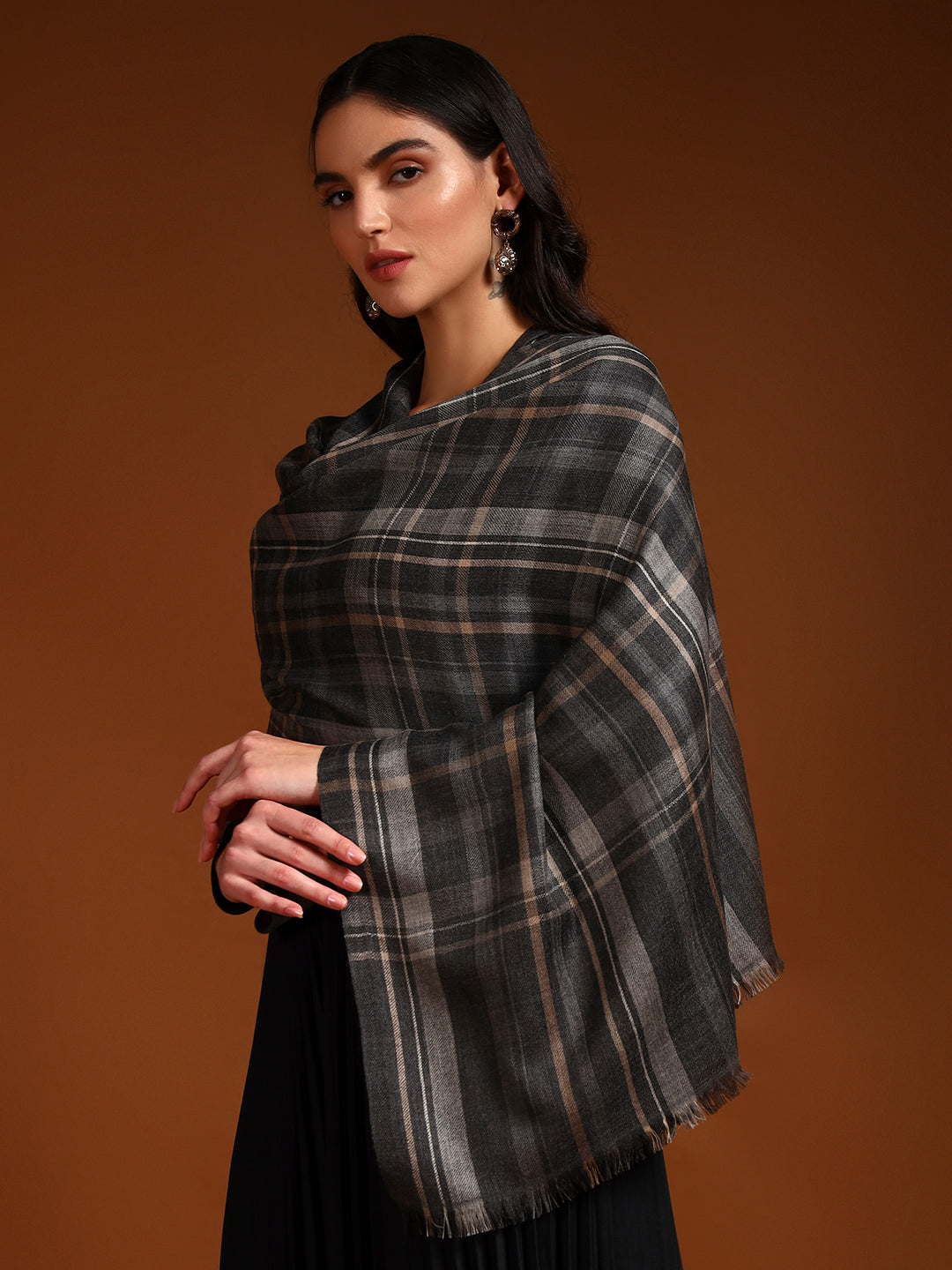 Women 100% Pure Wool Checkered Stole, Sustainable and Natural Fabric (Size 71x203 CM)