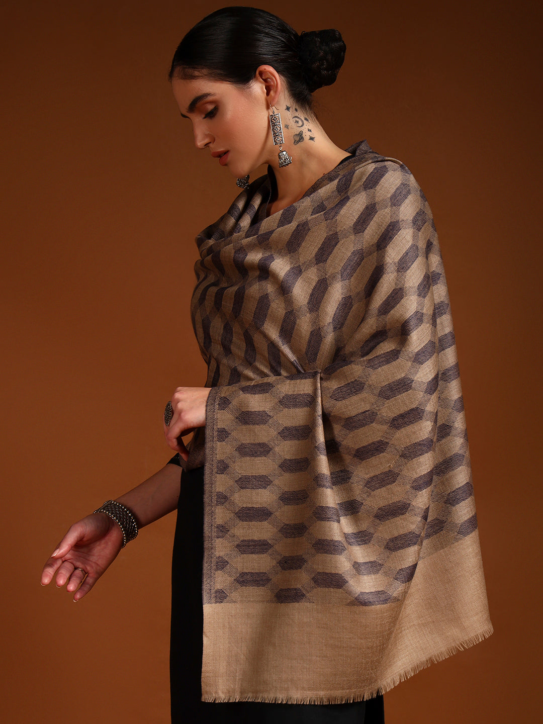 Women 100% Pure Wool Checkered Stole, Sustainable and Natural Fabric (Size 71x203 CM)