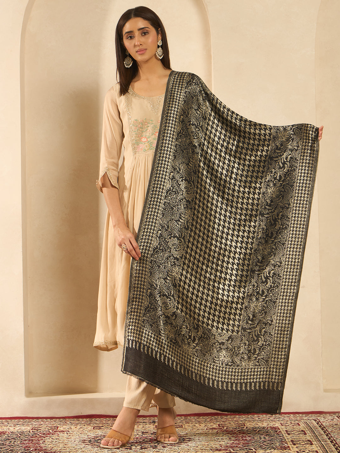 Women Obsidian Gold Zari Stole