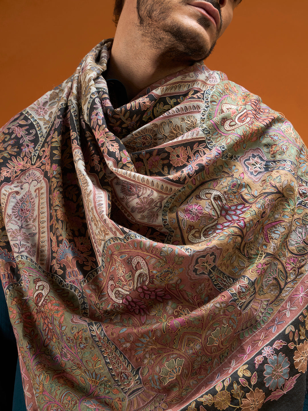 Men Mughlia Bagg Fine Wool Kalamkari Embroidered Shawl