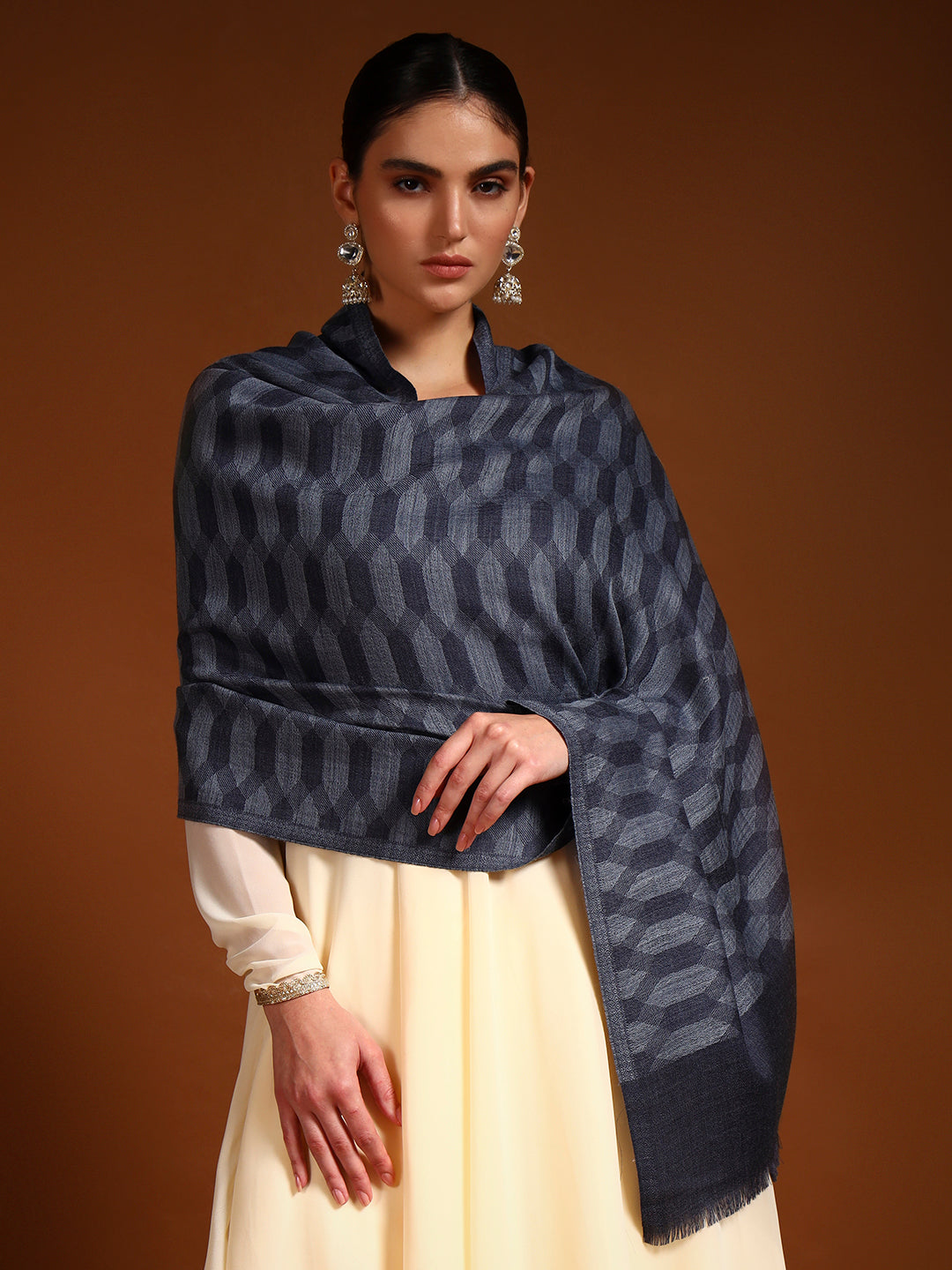 Women 100% Pure Wool Checkered Stole, Sustainable and Natural Fabric (Size 71x203 CM)