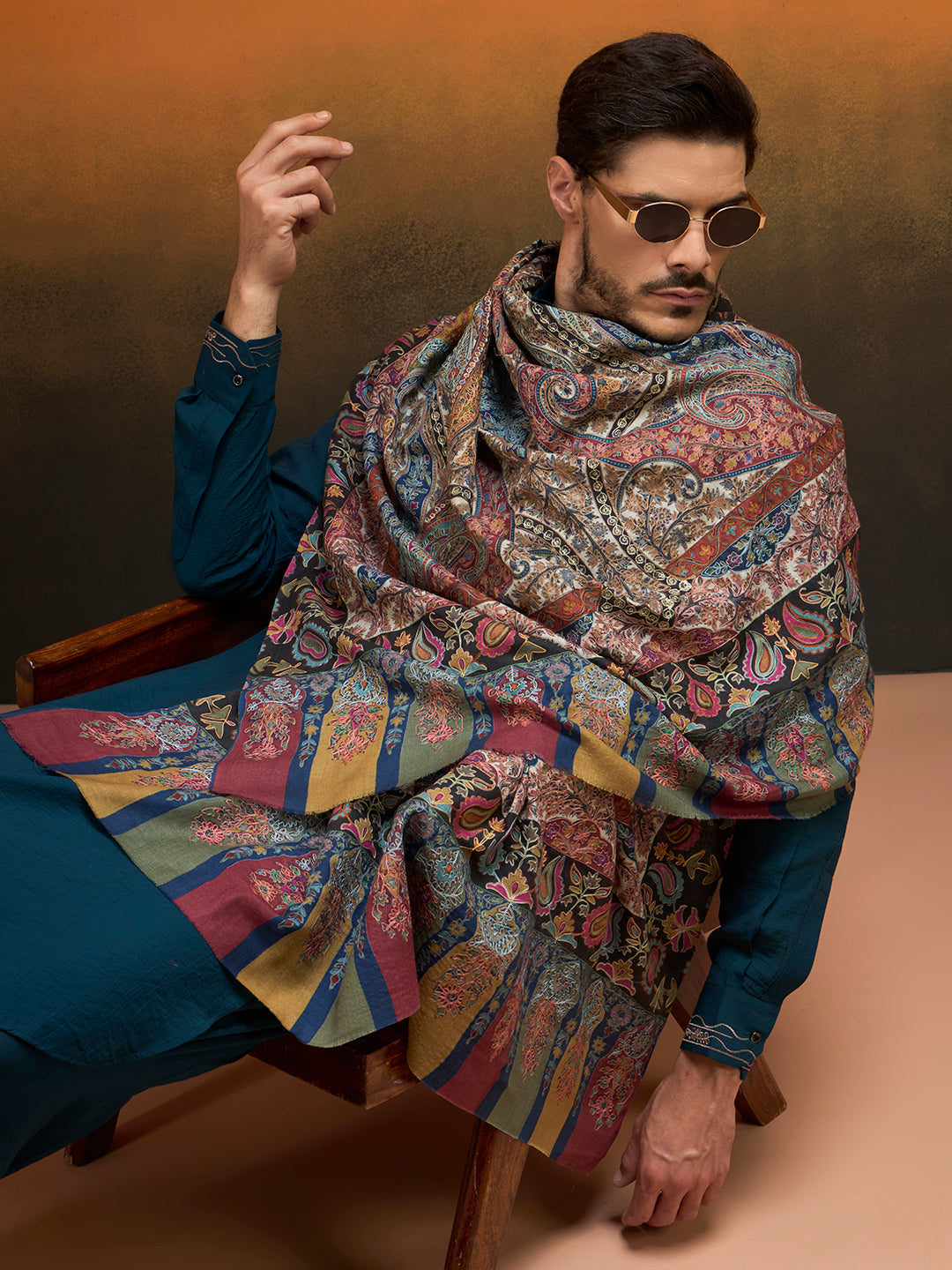 Men rangrez Fine Wool Kalamkari Embroidered Shawl