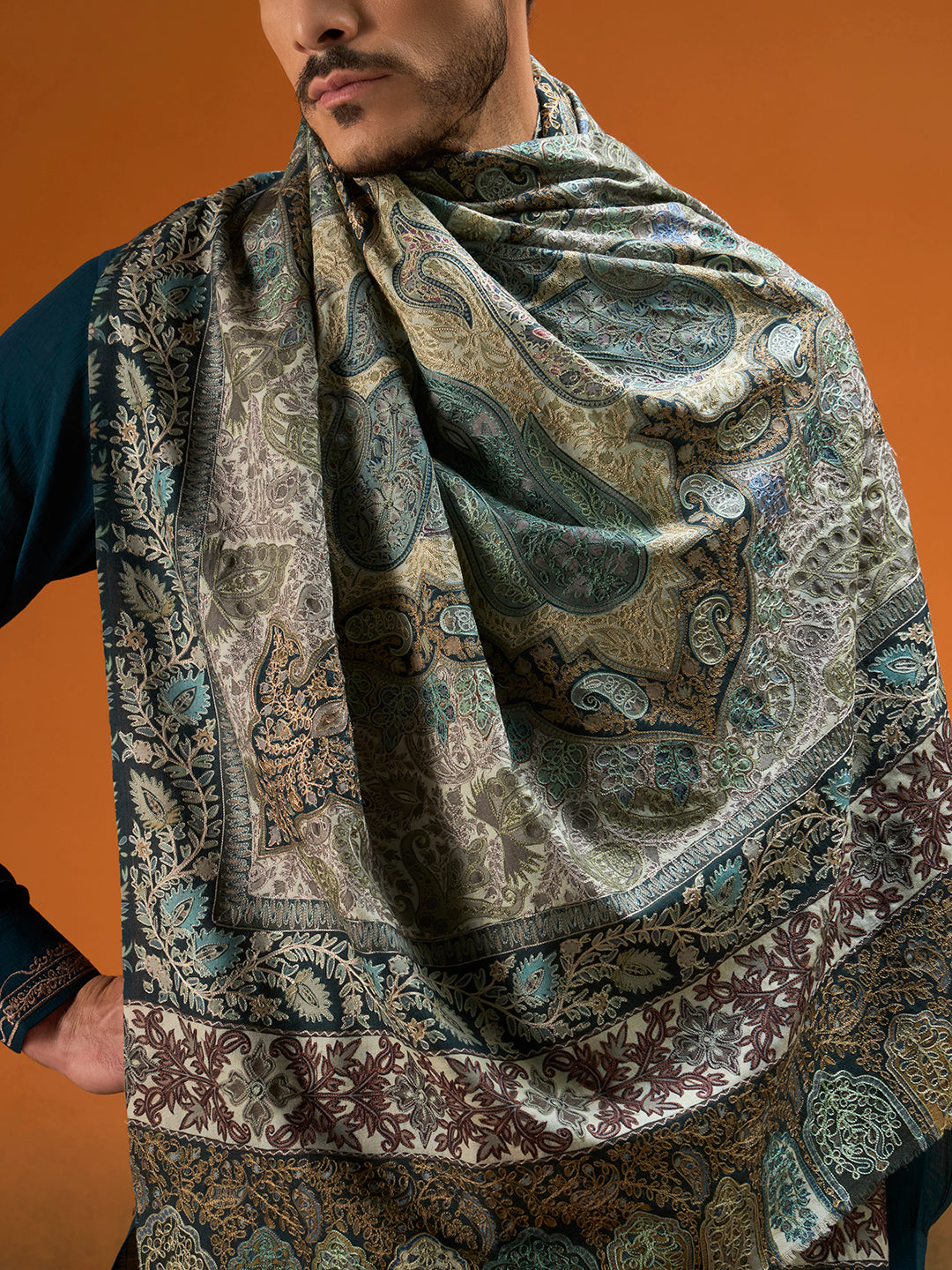 Men nafees Fine Wool Kalamkari Embroidered Shawl