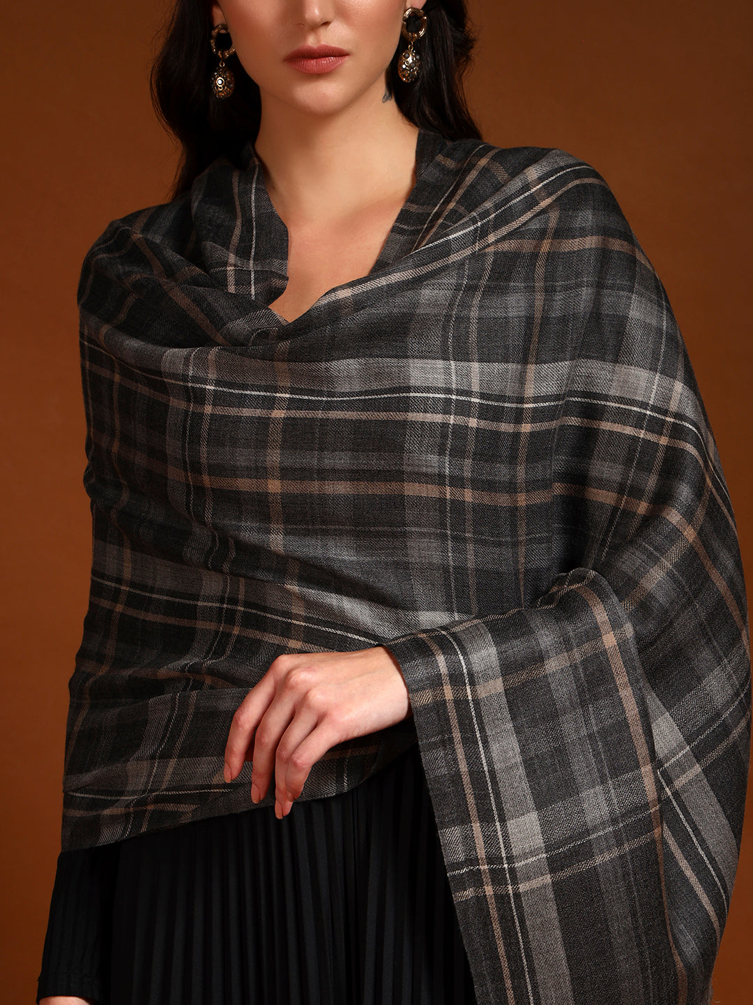 Women 100% Pure Wool Checkered Stole, Sustainable and Natural Fabric (Size 71x203 CM)