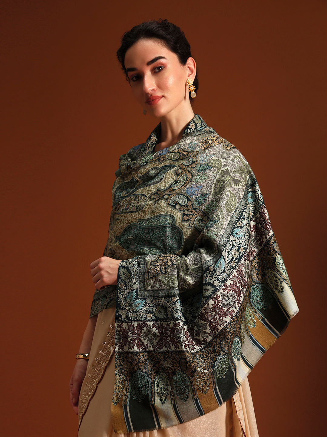 Women Nafees Fine Wool Fabric Kalamkari Embroidered Shawl