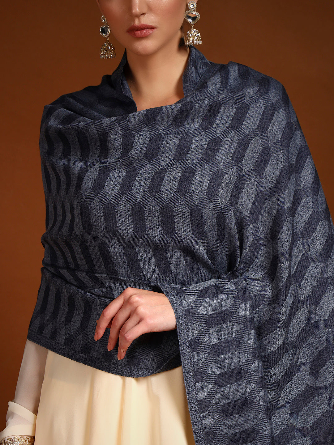 Women 100% Pure Wool Checkered Stole, Sustainable and Natural Fabric (Size 71x203 CM)