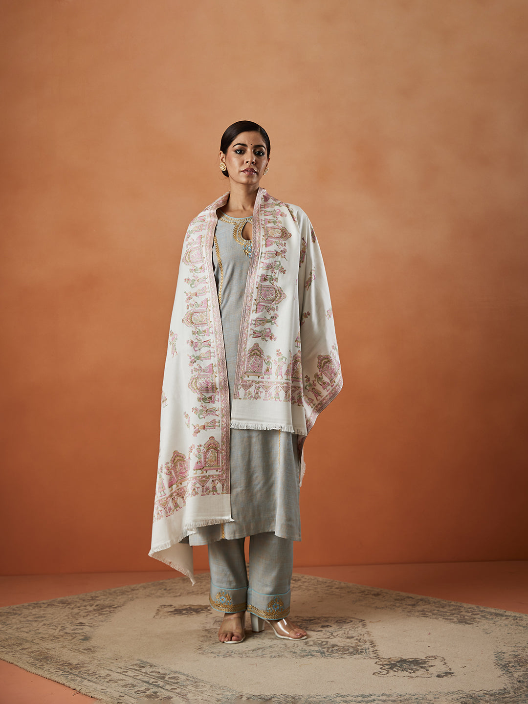 Pashmoda Women Pari mahal Kaani Stole Size:( 71X203 CM)