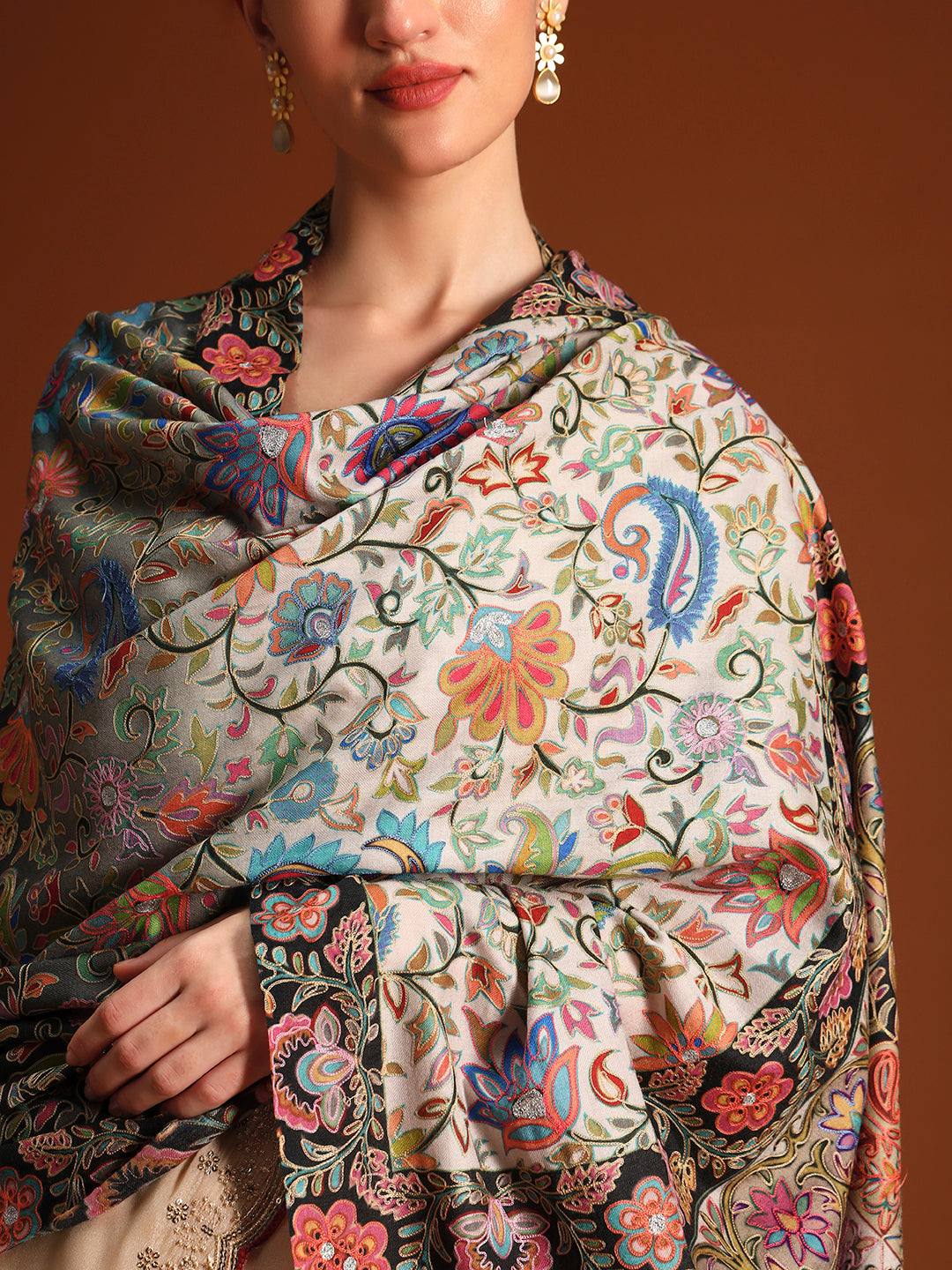 Women Twilight paisley Fine Wool Fabric Kalamkari Embroidered Shawl,