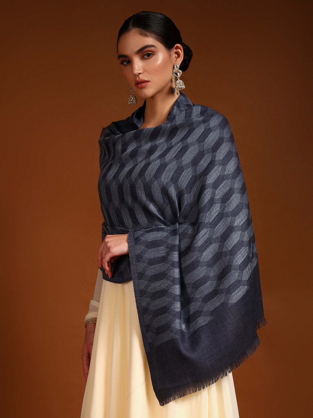 Women 100% Pure Wool Checkered Stole, Sustainable and Natural Fabric (Size 71x203 CM)