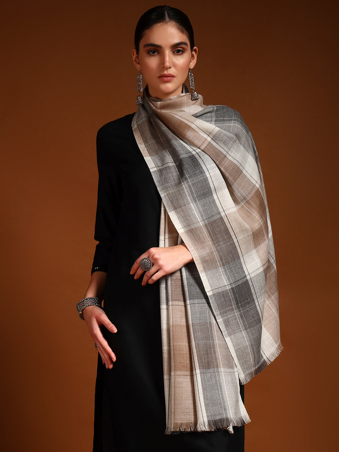 Women 100% Pure Wool Checkered Stole, Sustainable and Natural Fabric (Size 71x203 CM)