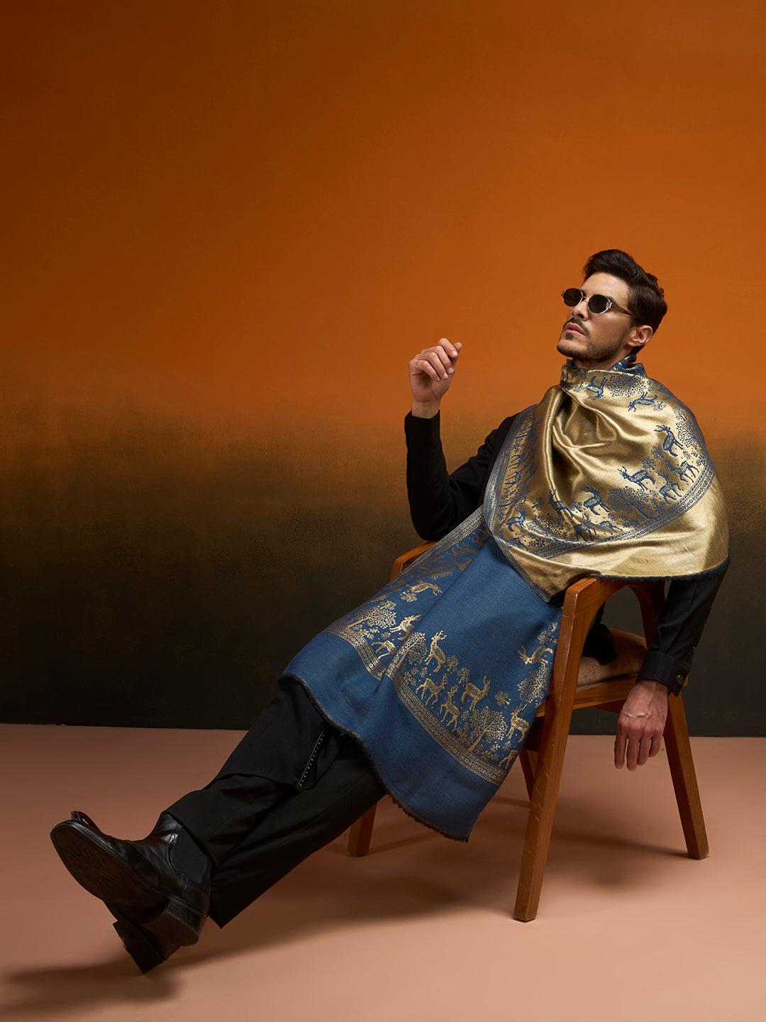 Men Shahi Caravan Reversible Zari Stole