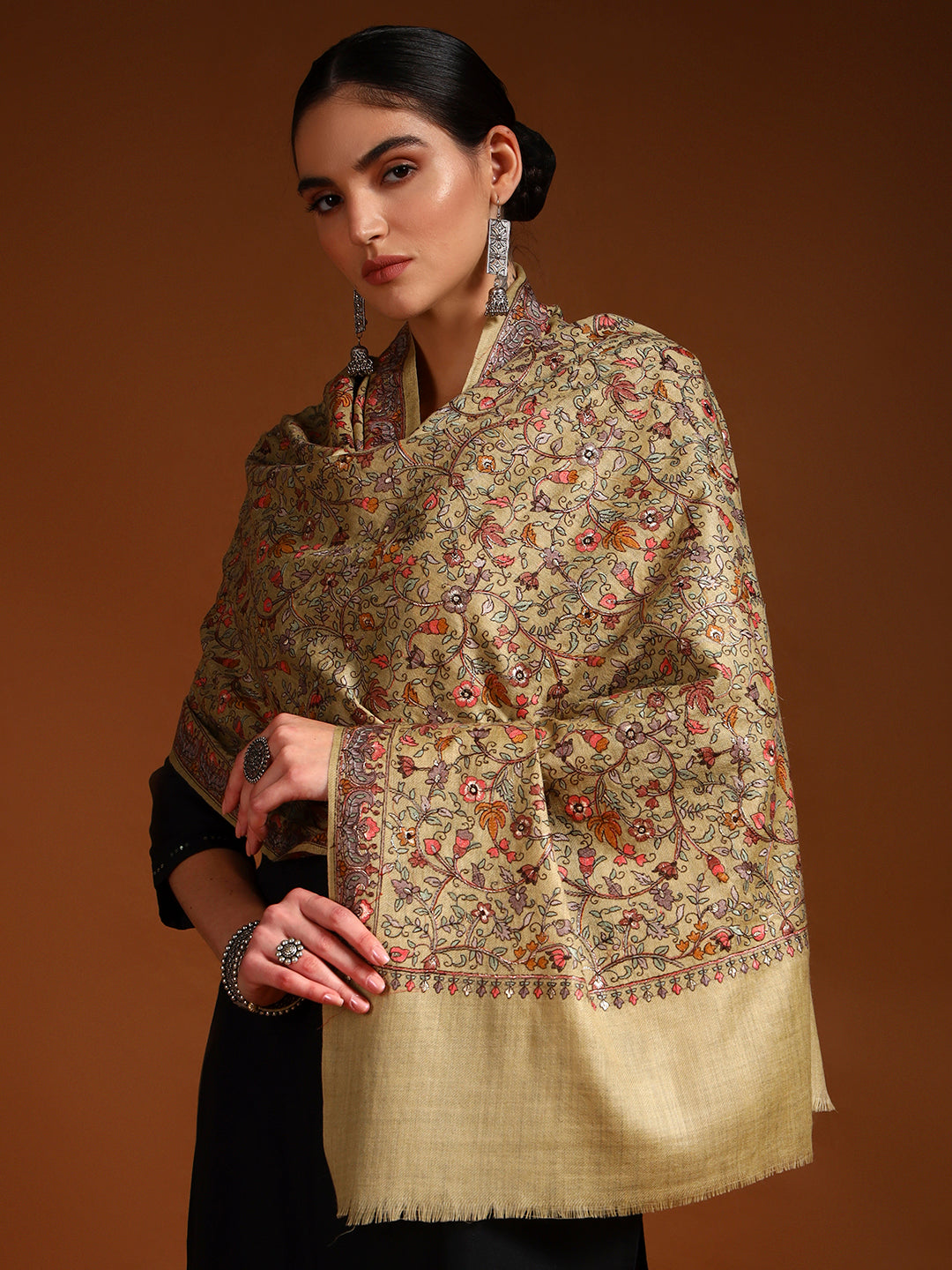 Pashmoda Women Shabnum 100% Pure Wool Sozni Hand Embroidered Stole (Size-71x203cm)