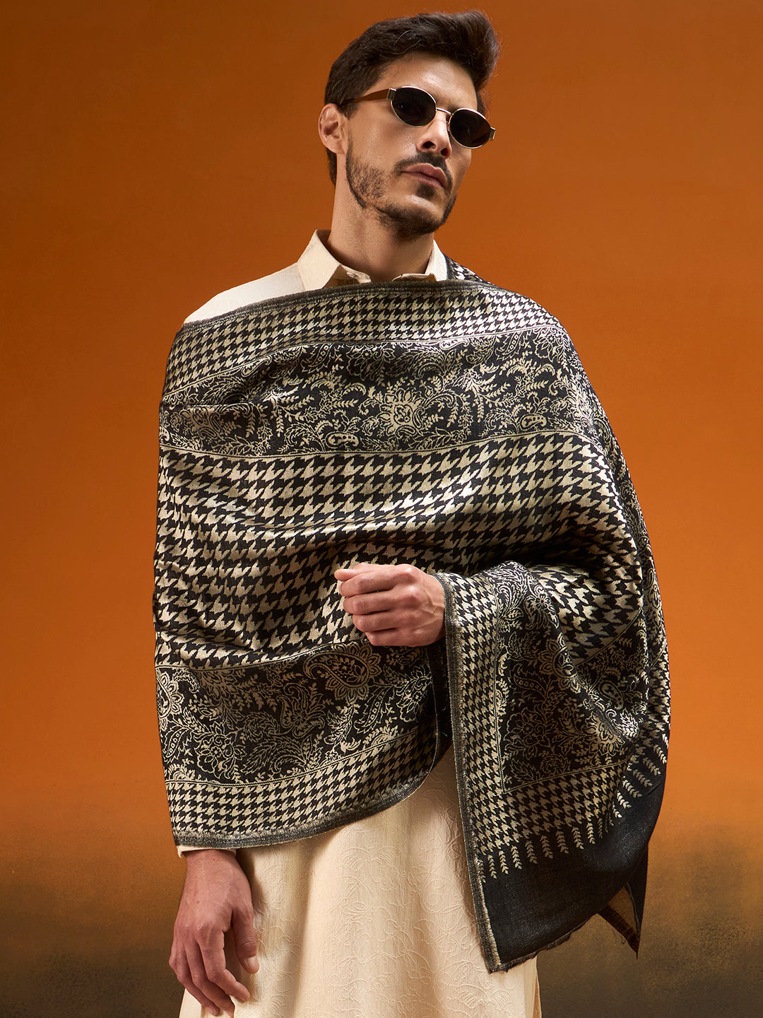 Men Obsidian Gold Reversible Zari Stole