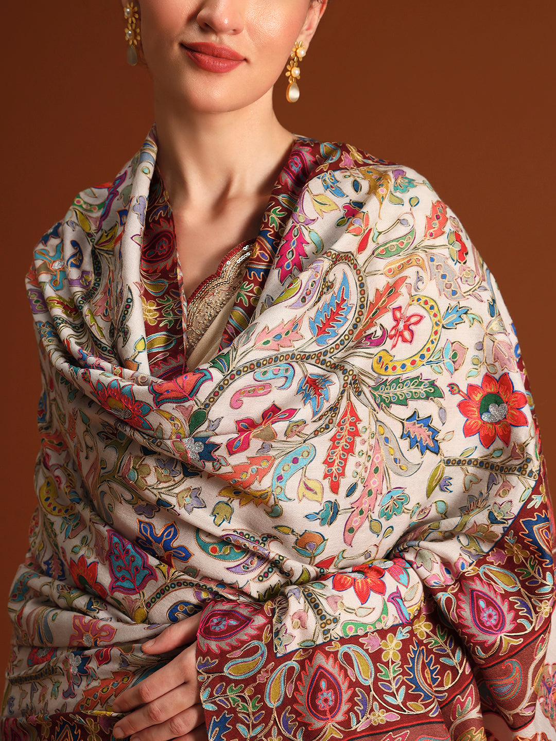 Women Nafees Naqsh Fine Wool Fabric Kalamkari Embroidered Shawl,