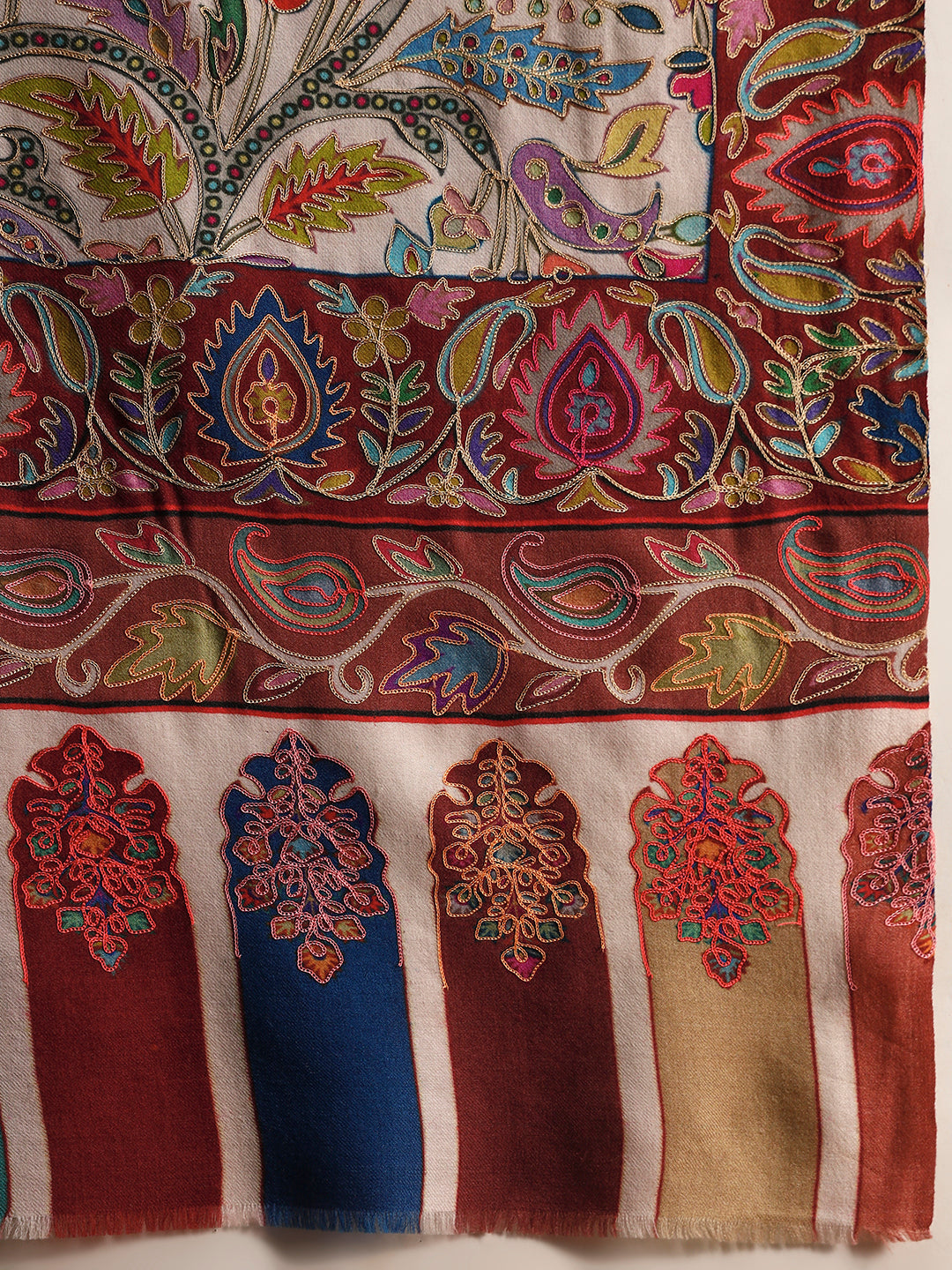 Women Nafees Naqsh Fine Wool Fabric Kalamkari Embroidered Shawl,