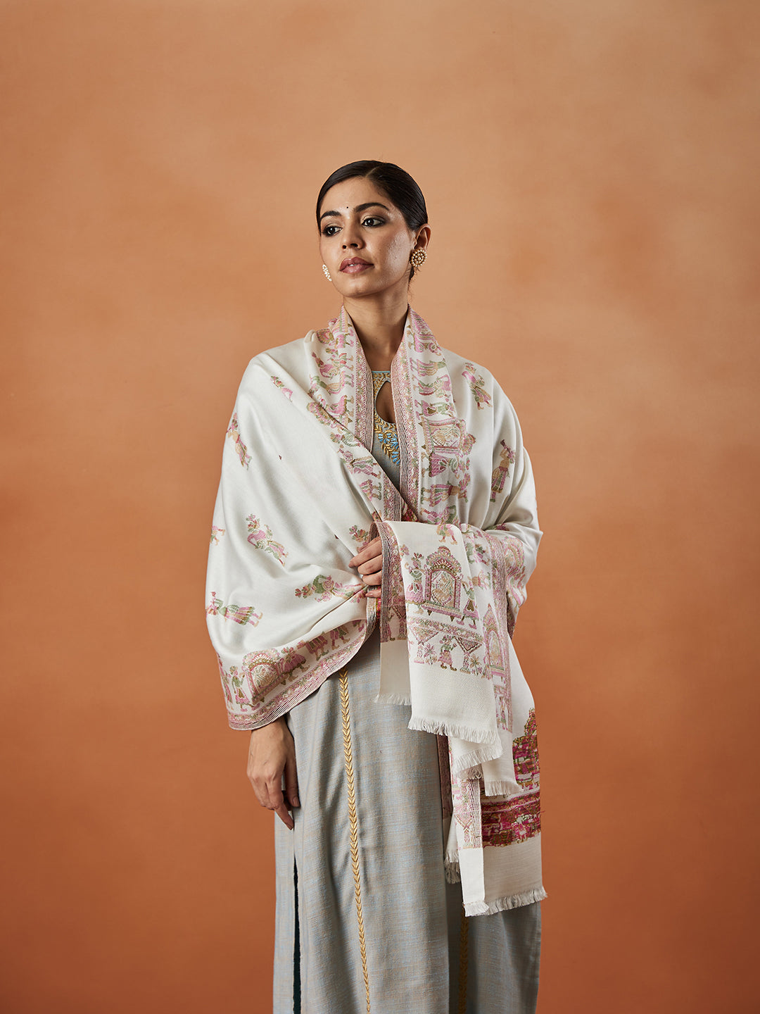 Pashmoda Women Pari mahal Kaani Stole Size:( 71X203 CM)