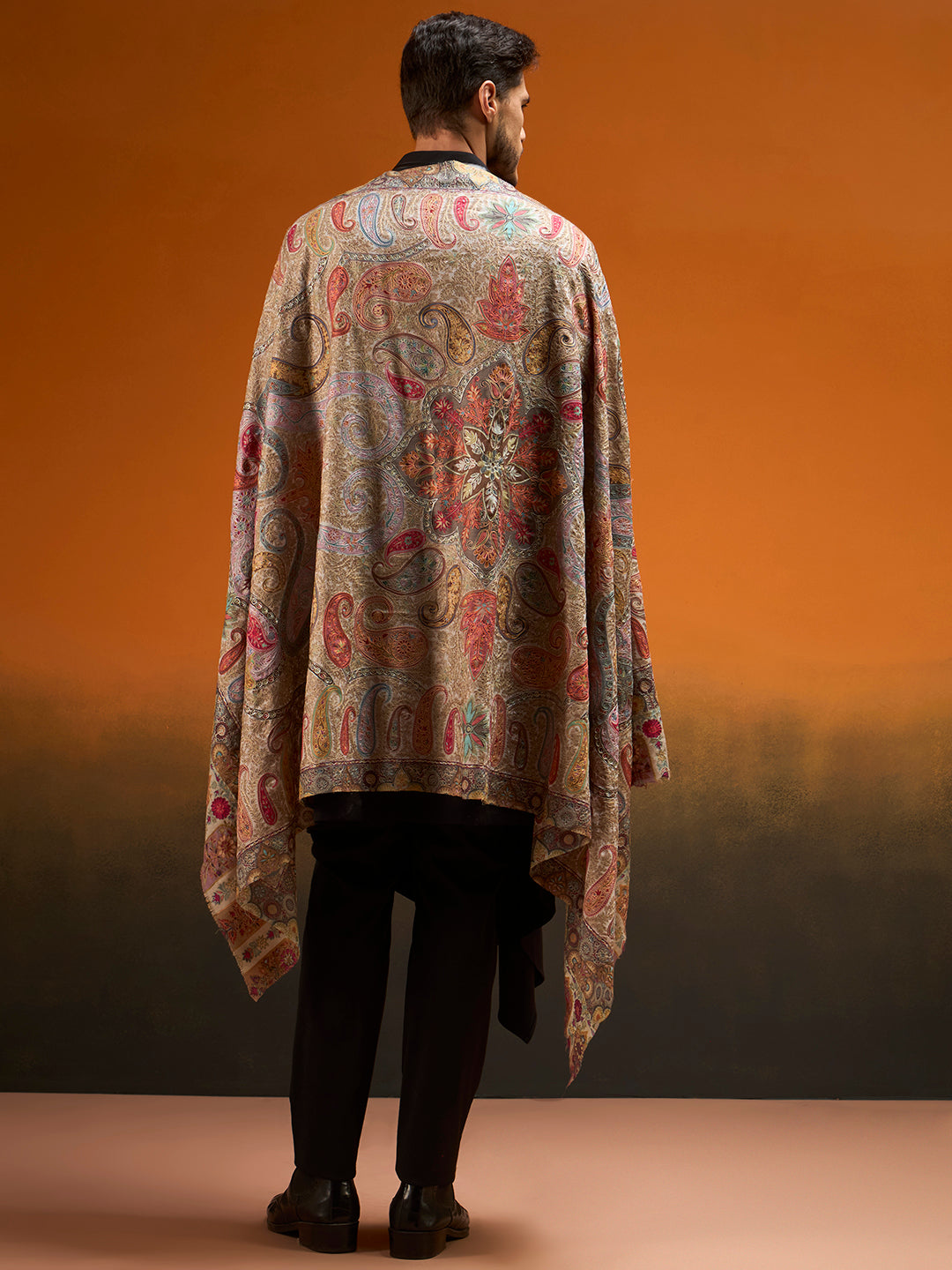 Men Paisley Promenade Fine Wool Kalamkari Embroidered Shawl