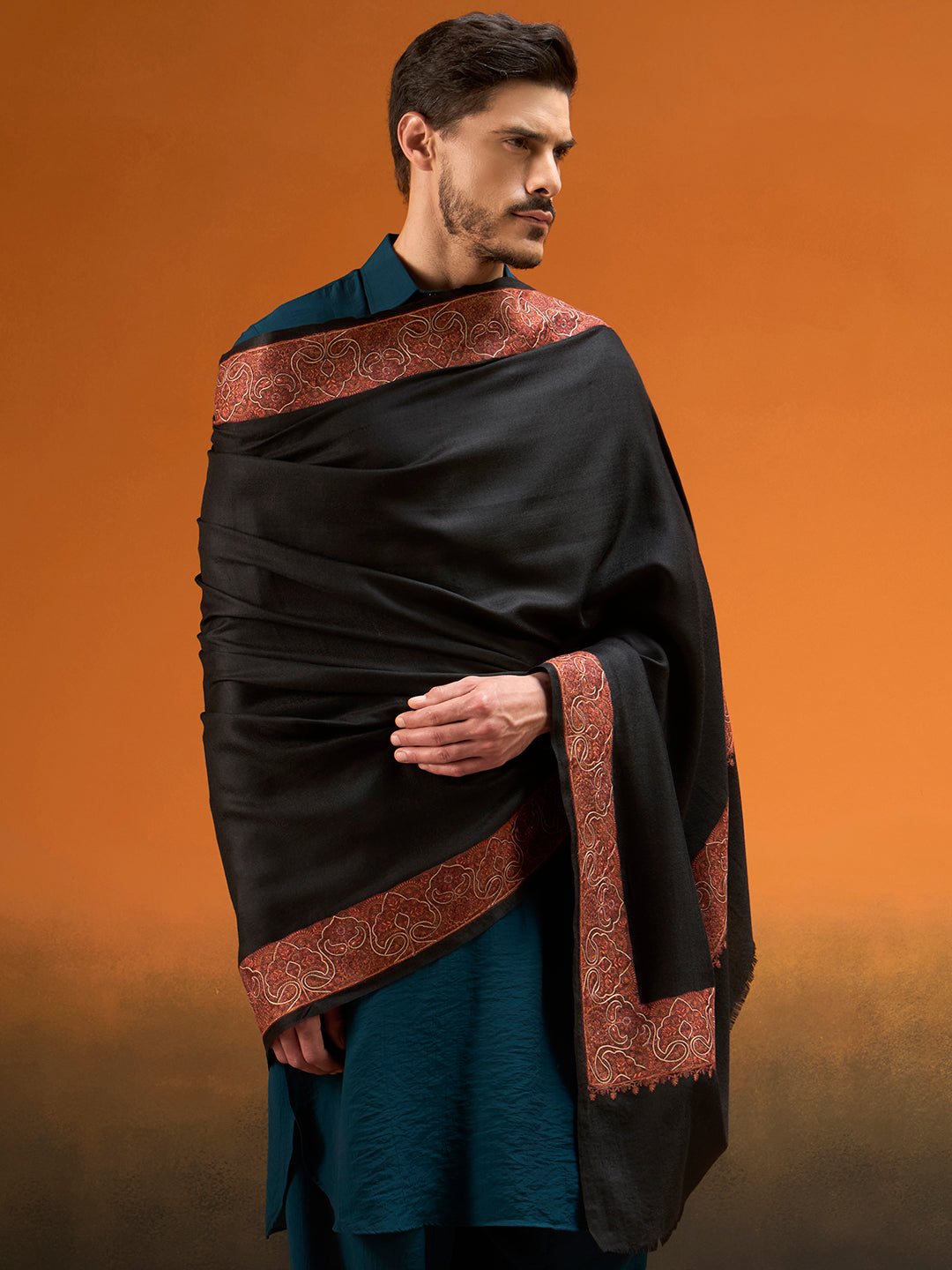 Men Nafeesah Sozni Embroidered Shawl