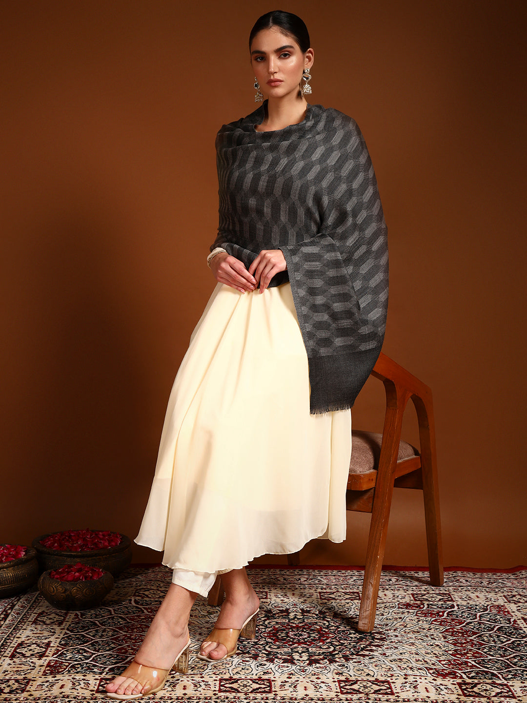 Women 100% Pure Wool Checkered Stole, Sustainable and Natural Fabric (Size 71x203 CM)