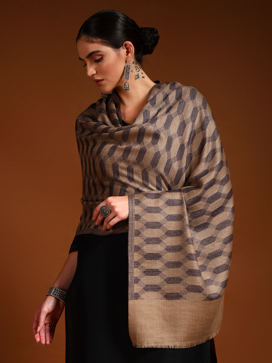 Women 100% Pure Wool Checkered Stole, Sustainable and Natural Fabric (Size 71x203 CM)