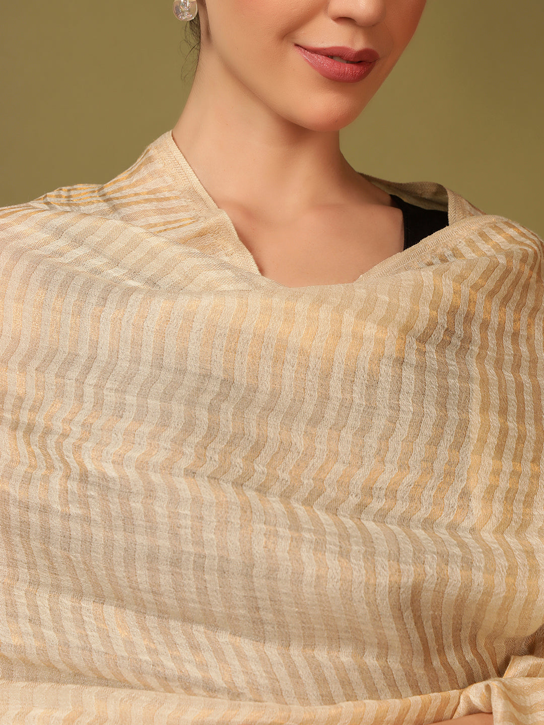 Pashmoda Women Golden Eclipse Reversible Zari Moonlight Fine Wool Stole (Size: 71x203 Cm)