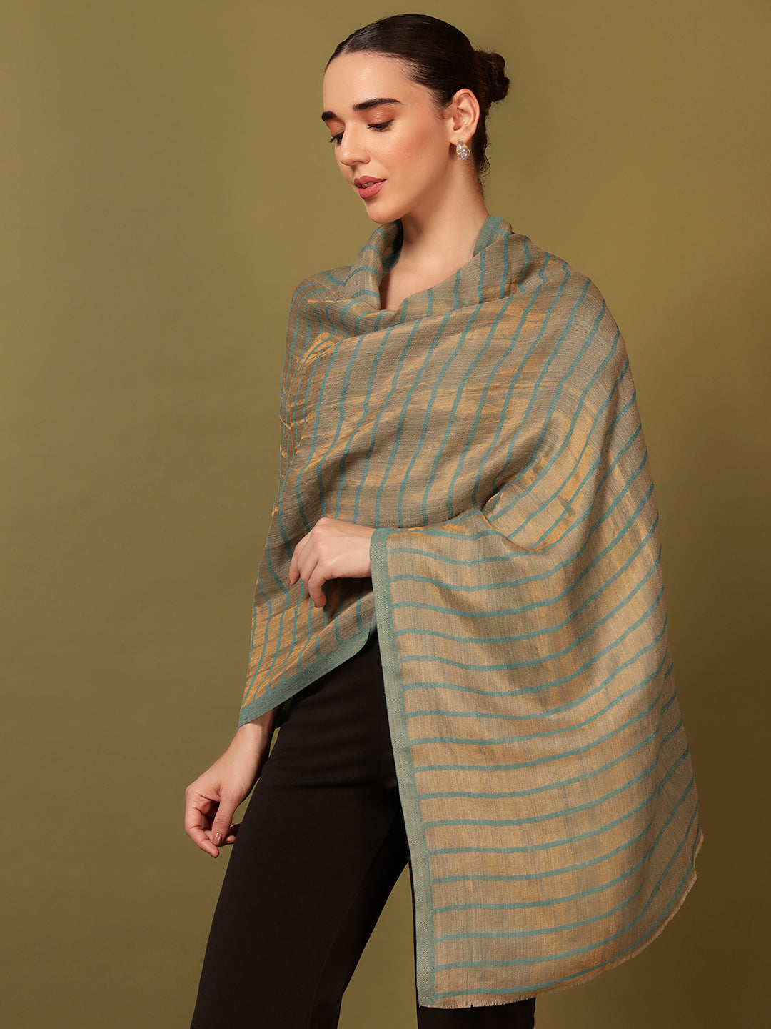 Pashmoda Women Golden Mirage Reversible Zari Moonlight Fine Wool Stole (Size: 71x203 Cm)